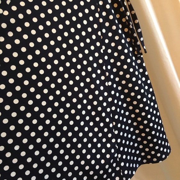 navy blue dress with white polkadots,Suzy shier - Picture 4 of 5